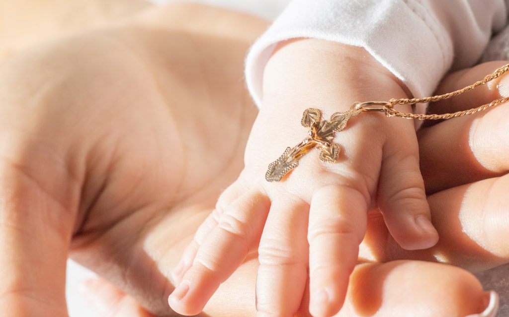 Quel bijou offrir à l’occasion d’un baptême ?